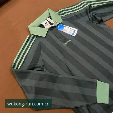 老球迷的球衣撕裂观察：从彪马72克到世界杯赛场的真实手感